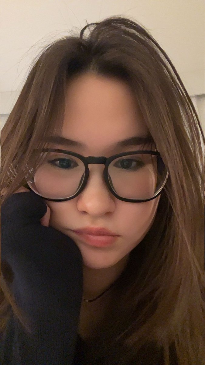 kayli tweet media
