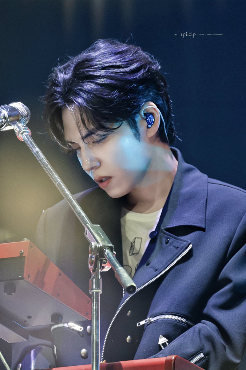 나 진짜 이사진이 너무 좋으네 …. 🪽🪽🪽