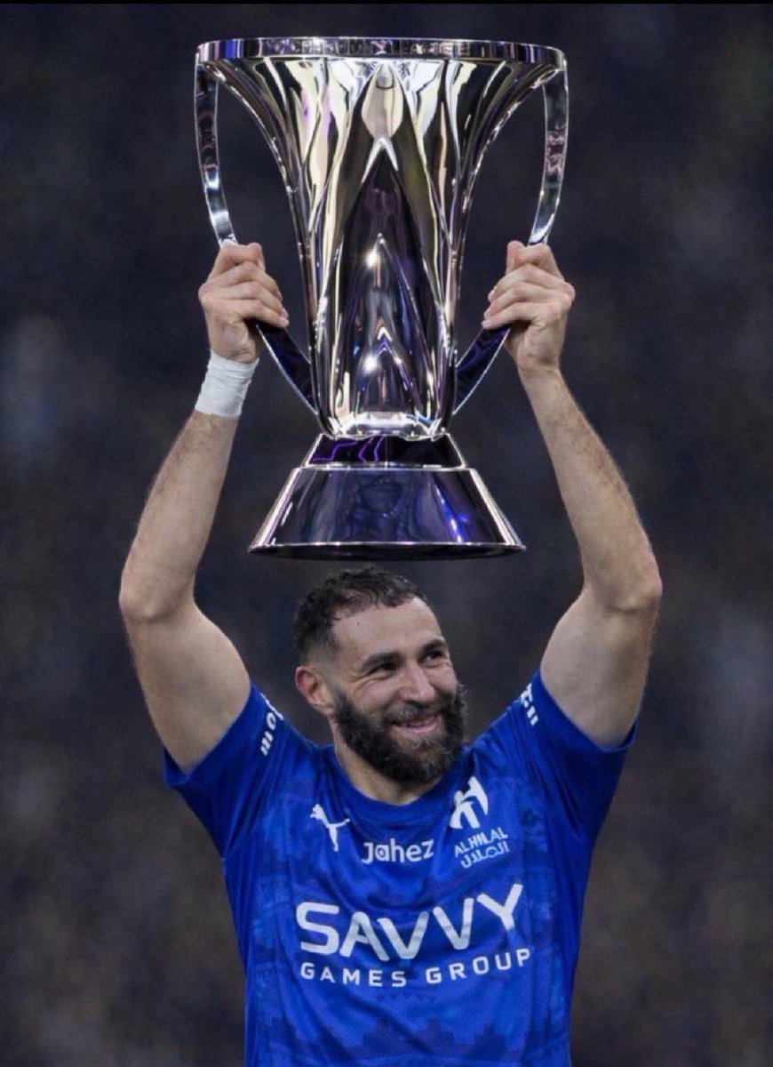 نهائي النخبة الهلال و الاتحاد بالجوهرة والملعب 50٪ و هدف الحسم من البالندوري ☝🏼
سيناريو اشتريه بكامل ثروتي