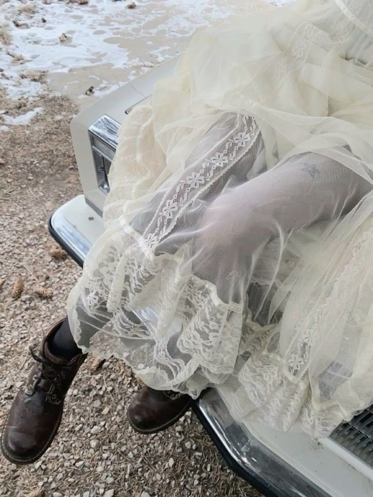 Essas botinhas com esse vestido é PURO southern gothic aesthetic 🕯️🦌