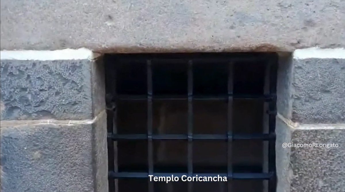 After the earthquake of 1950 the Santo Domingo church in Cusco needed a reconstruction. As you can see the pictures showed the areas above the curvy wall was not opened to the public. However, after the reconstruction someone left the word “Chincana” engraved in the mortars in