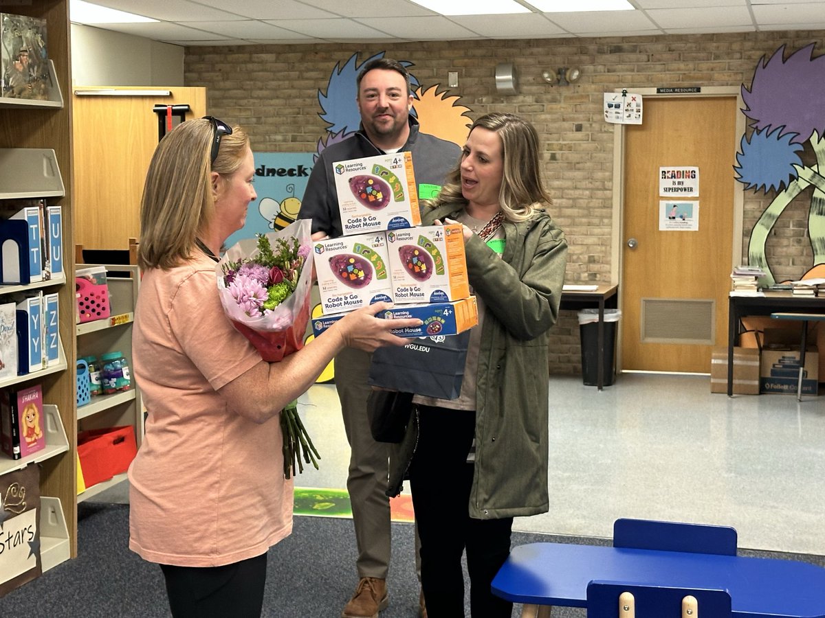 Broadneck ES tweet media