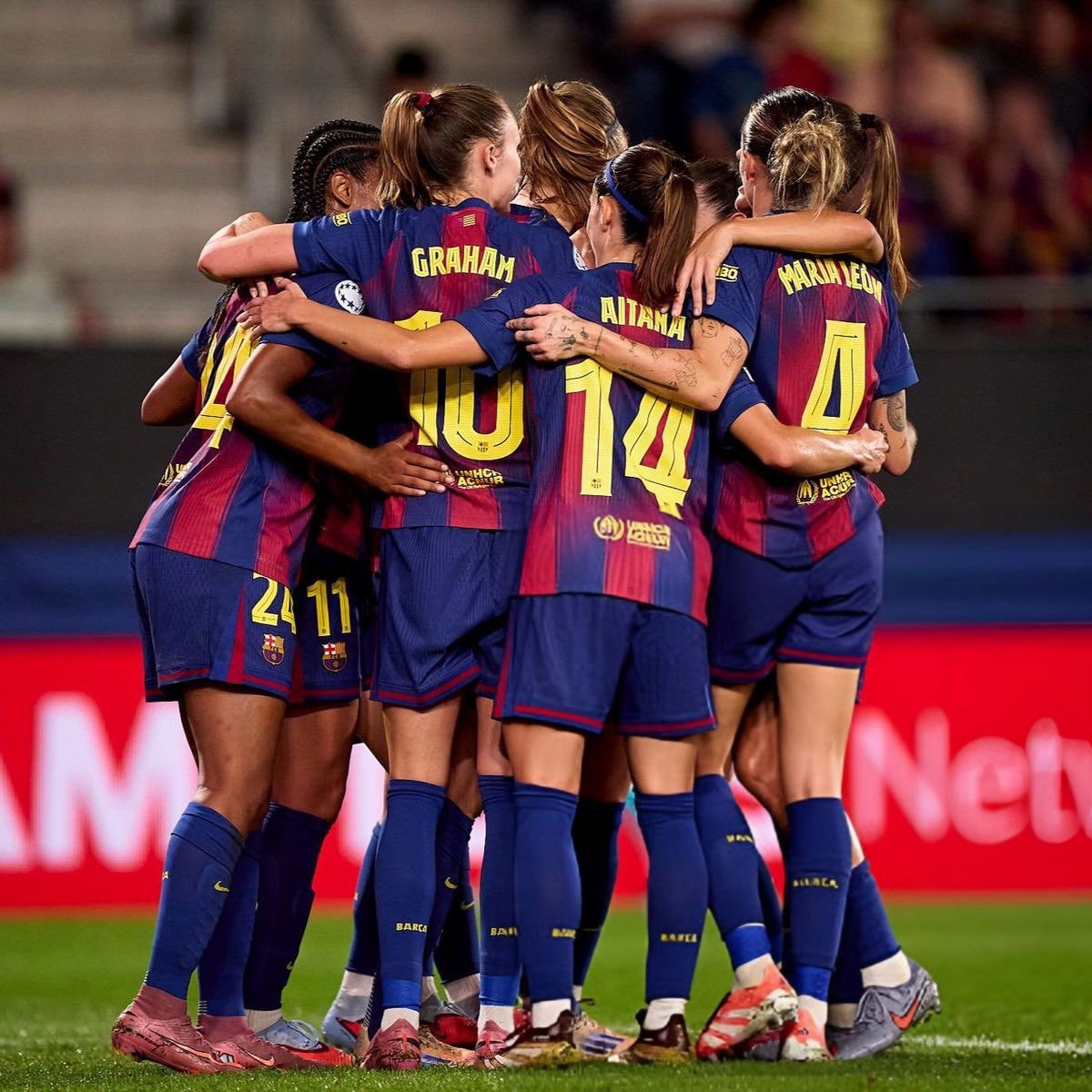 obarcacomio's tweet photo. 🧬🩸O IMPACTO DA MENSTRUAÇÃO NA OCORRÊNCIA DE LESÕES

🏥 O departamento médico culé realizou um estudo observacional de quatro temporadas do Barcelona para analisar o impacto que a menstruação pode ter na quantidade de lesões e no tempo de recuperação.

🧵O Barçacomio leu e traz algumas das informações desse excelente estudo: