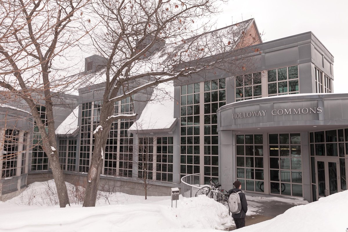 Due to the delay, TOMORROW ❄️ Wednesday, 2/11/26 Holloway Commons and Philbrook Hall will open at 9am. Cafes and stores will open at 10am. Stay safe Wildcats! View hours here: bit.ly/3u55KhH