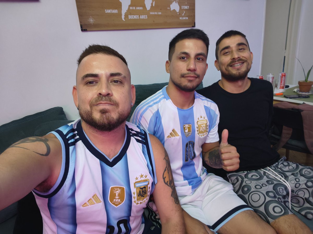 Y si hay foto ...... 
👀💦😈
<a href="/MarcosB04311825/">Marcos</a> <a href="/volar02/">Franco Andrés 🌺</a>