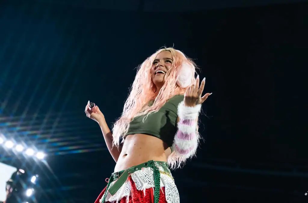 Porque recordar es vivir. 
En el 2024 México 🇲🇽 vivió la experiencia del Mañana Será Bonito 🌈☁️🌸 y seguimos recordándolo con mucha emoción. 
¿Y tú cómo viviste el MSB? 
Queremos leer sus historias. 🩷