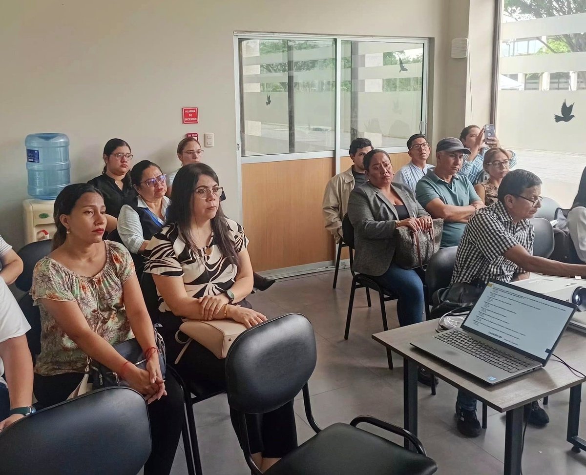 AgrocalidadZ5's tweet photo. #Guayas | 📄✅ Realizamos un taller de socialización sobre los procesos para la certificación de madera de exportación, garantizando el cumplimiento de estándares fitosanitarios internacionales y previniendo la propagación de plagas.
#CertificamosCalidad
#ExportamosCalidad https://t.co/Is1KkVKRW6