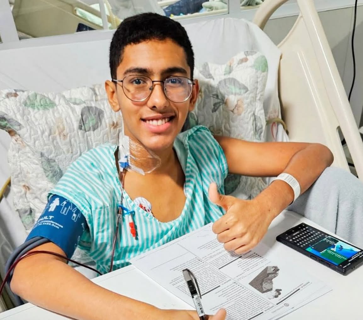 NewsLiberdade's tweet photo. 🚨URGENTE - Estudante paraense aprovado na UEPA, UFRJ e UFPA no curso de Medicina fez Enem internado durante transplante de medula https://t.co/ApOf2SXIx7