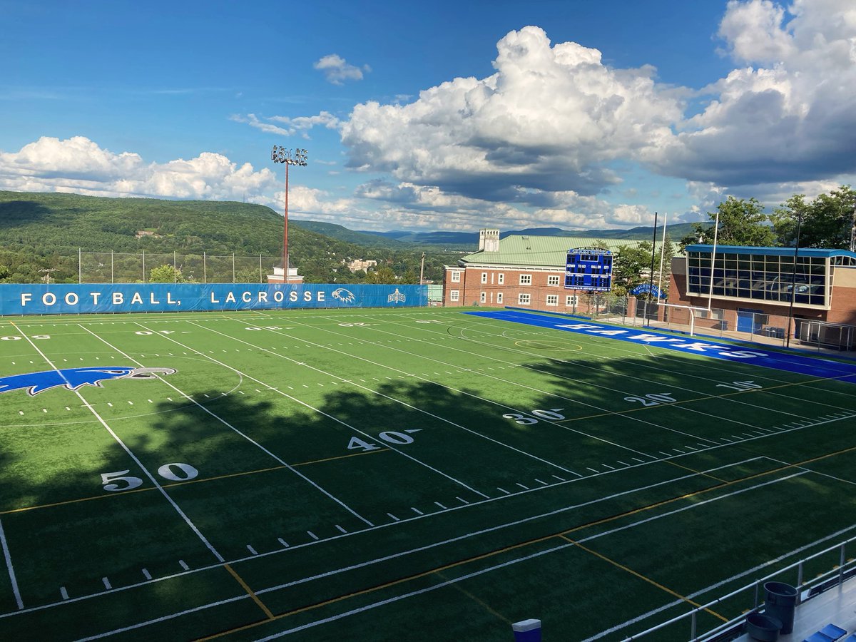 Had my interview at Hartwick College one year ago today. What a year it has been since.

Proud to be a part of such a special place with such great people. 

The future is bright in Oneonta. Go Hawks! 

🔵⚪️🦅