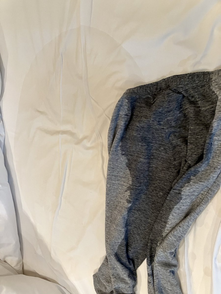 HO_KEY451's tweet photo. 最近オムツせず寝落ち事件が多発してます、、、 https://t.co/ipZqitFDCi