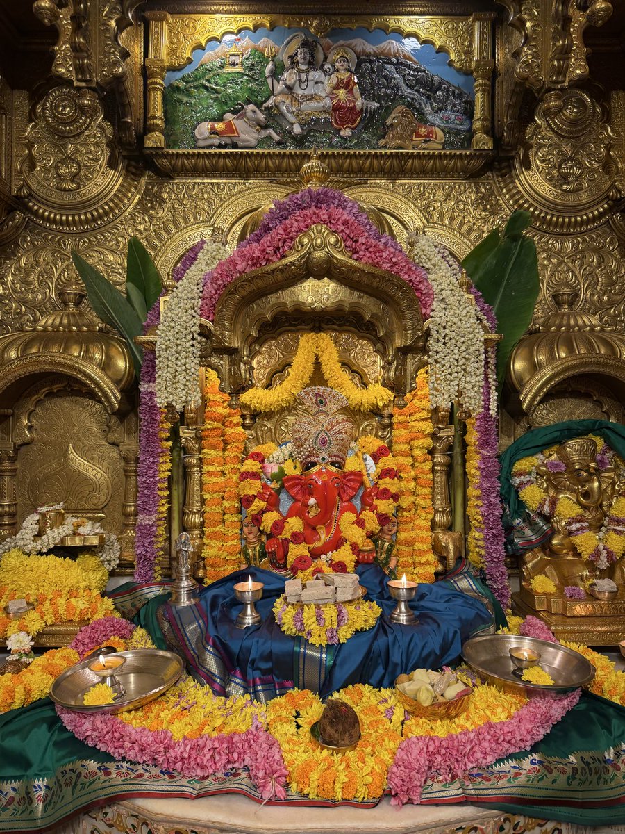 Shri Siddhivinayak Temple tweet media