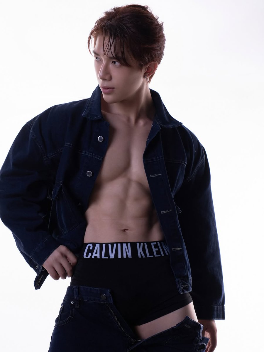 Movie18J's tweet photo. ถวายตัววววว ยอมแล้ววววว 🤤🔥 https://t.co/uymCWQ9lHP