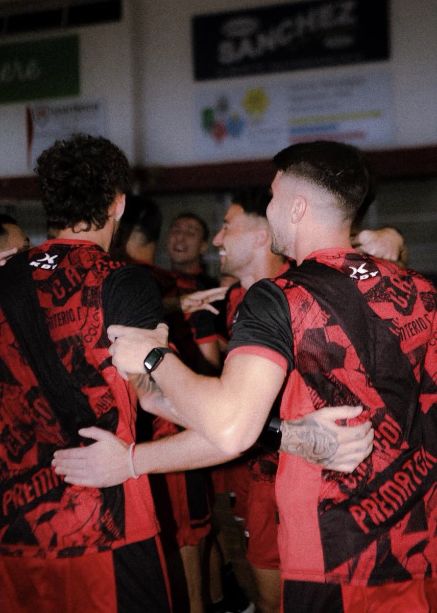 🚨 Los jugadores de #Colón se asociarán a la institución. Se decidió en conjunto entre todos los integrantes del plantel profesional. El grupo está comprometido con la causa. 

🫱🏽‍🫲🏾 Predican con el ejemplo en plena campaña de socios. El hincha acompaña y ya superó la línea de los