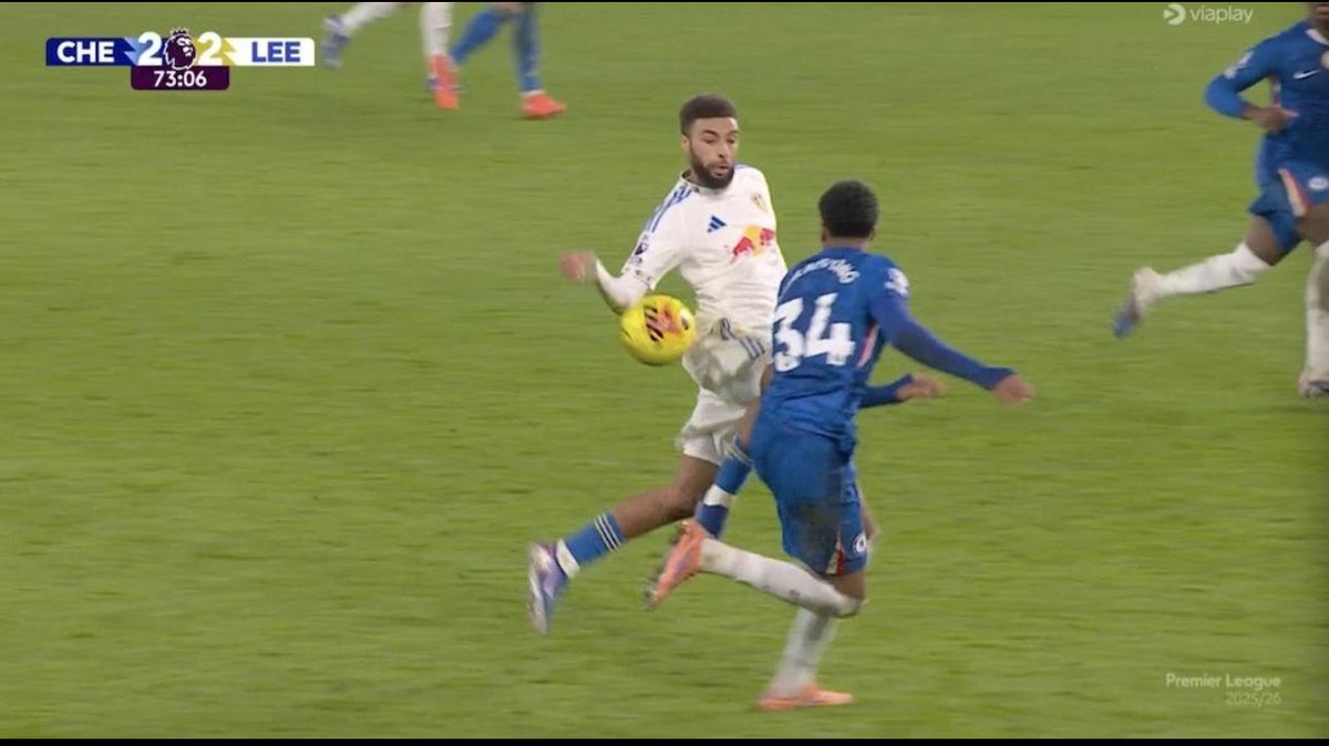 Gaffers given a brilliant post match interview, although we slipped up, we were robbed with that hand ball!! 
#ChelseaFC