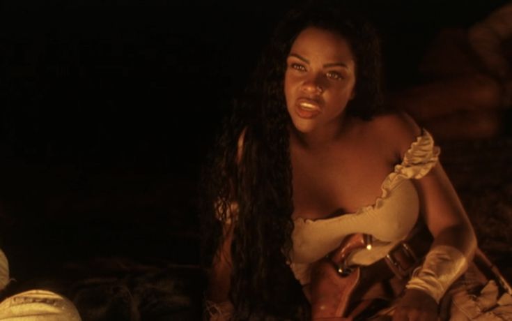 Wsjp11's tweet image. Lil Kim as Chasity in Gang of Roses