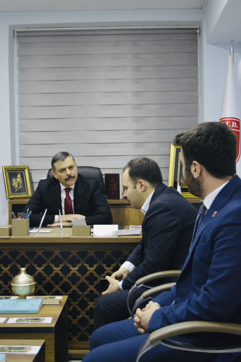 İçişleri bakanı olarak atanan kıymetli büyüğümüz Sn. Mustafa Çiftçi Beye Rabbimizden muvaffakiyetler dilerim. Artık Türkiye’mizin Hafız bir İçişleri Bakanı var Elhamdulillah…
@miamustafacftci