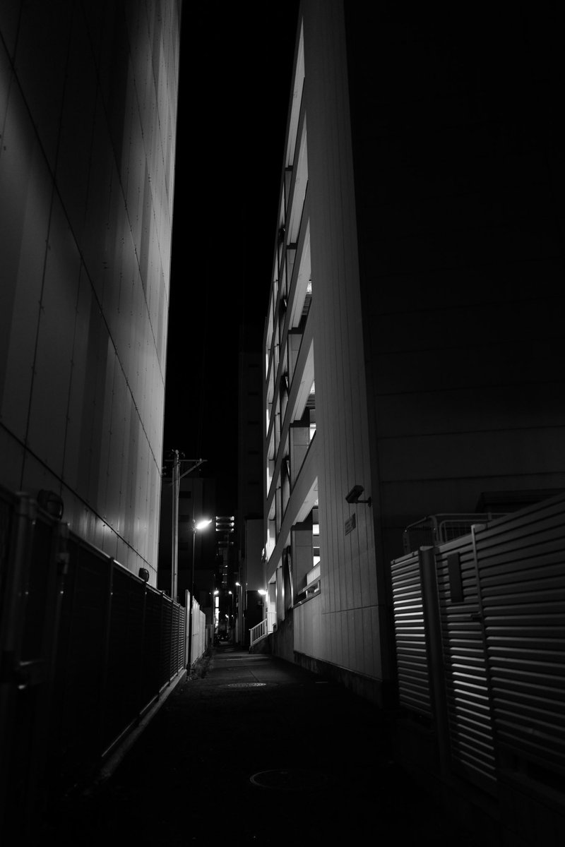 leica_lefty's tweet photo. night walk🚶📷
浜松駅周辺
#photography #blackandwhite #blackandwhitephotography  #snap #photowalks https://t.co/KbJHxQCRxK