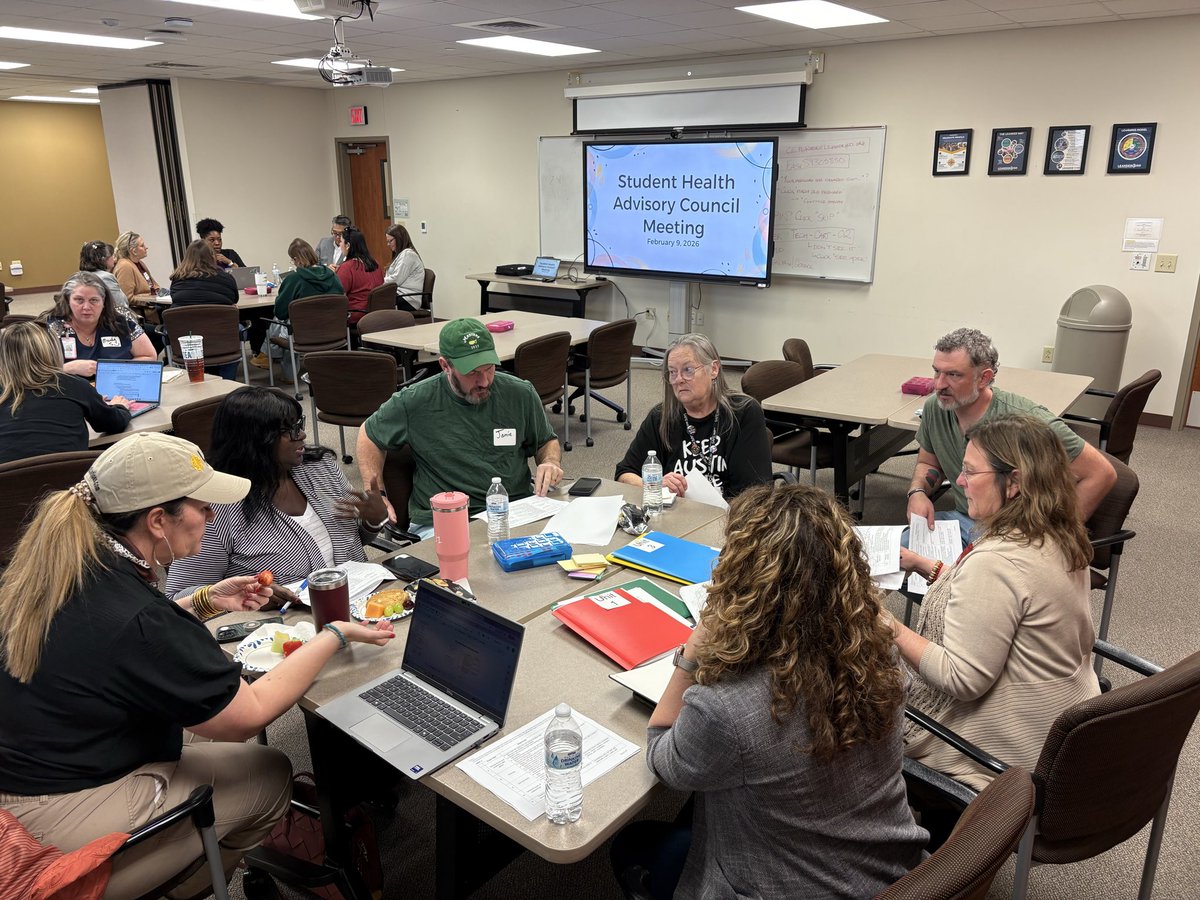 Our SHAC committee is top notch! Thankful for these amazing community contributors for volunteering their time to help us make #1LISD an awesome place to learn! 💛💙