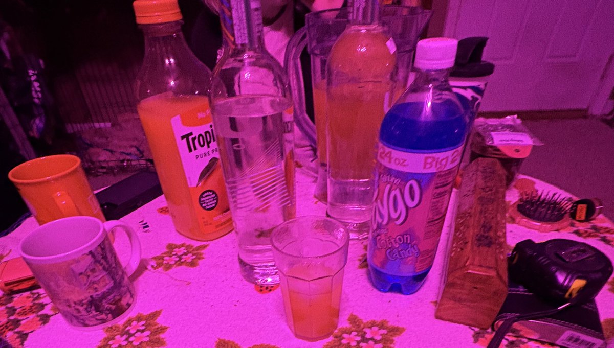 pinkie ☆⋆｡𖦹°‧★ NOT NSFW. GO AWAY. tweet media