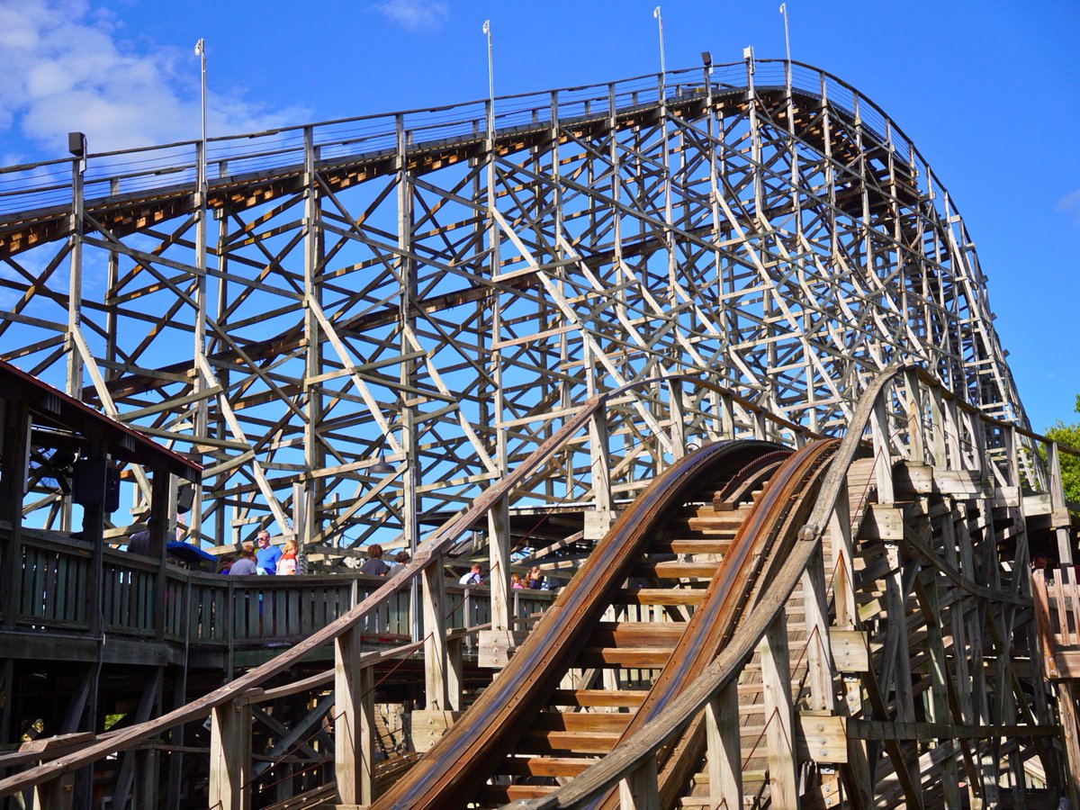 Six Flags St. Louis tweet media