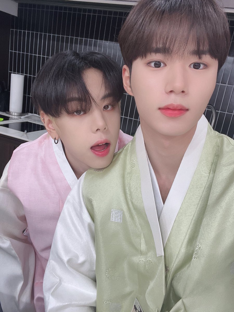 junseo tweet media