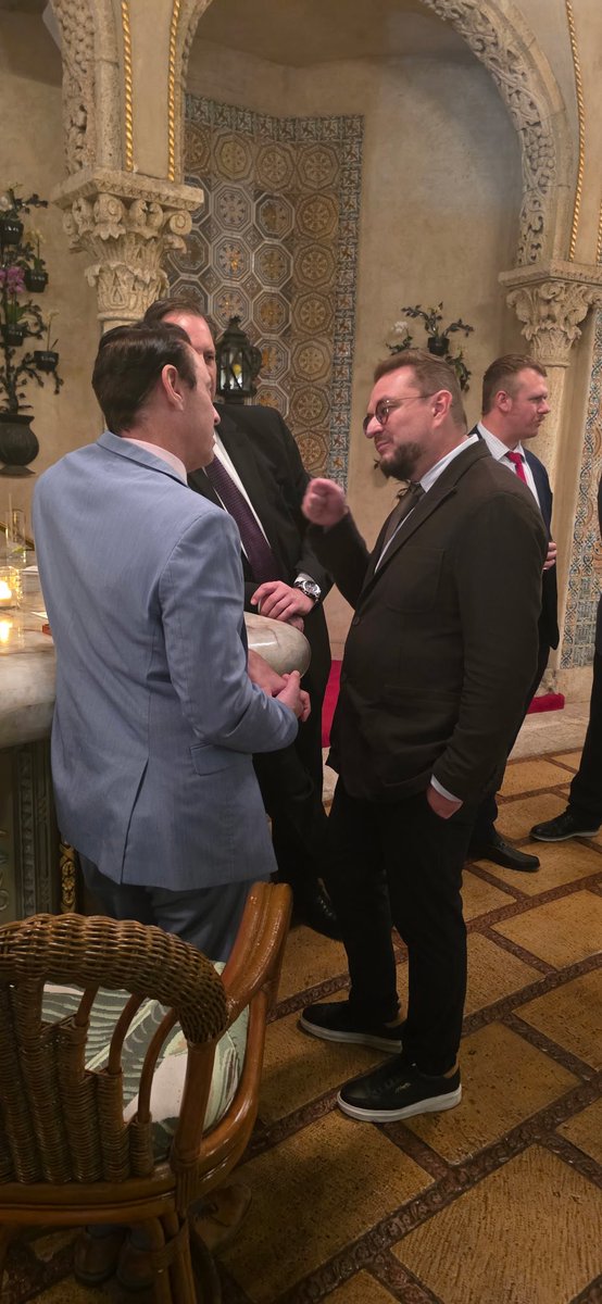 NateX112756's tweet photo. Mar-a-Lago on a perfect day in Florida. Thank you to our host! #dvlt $DVLT London calling! Off to the United Kingdom for IBM London presentation tomorrow!  Big time progress for Datavault AI.  Mid Q1 firing on all cylinders, ready for take off!! https://t.co/k51sdBPWqI