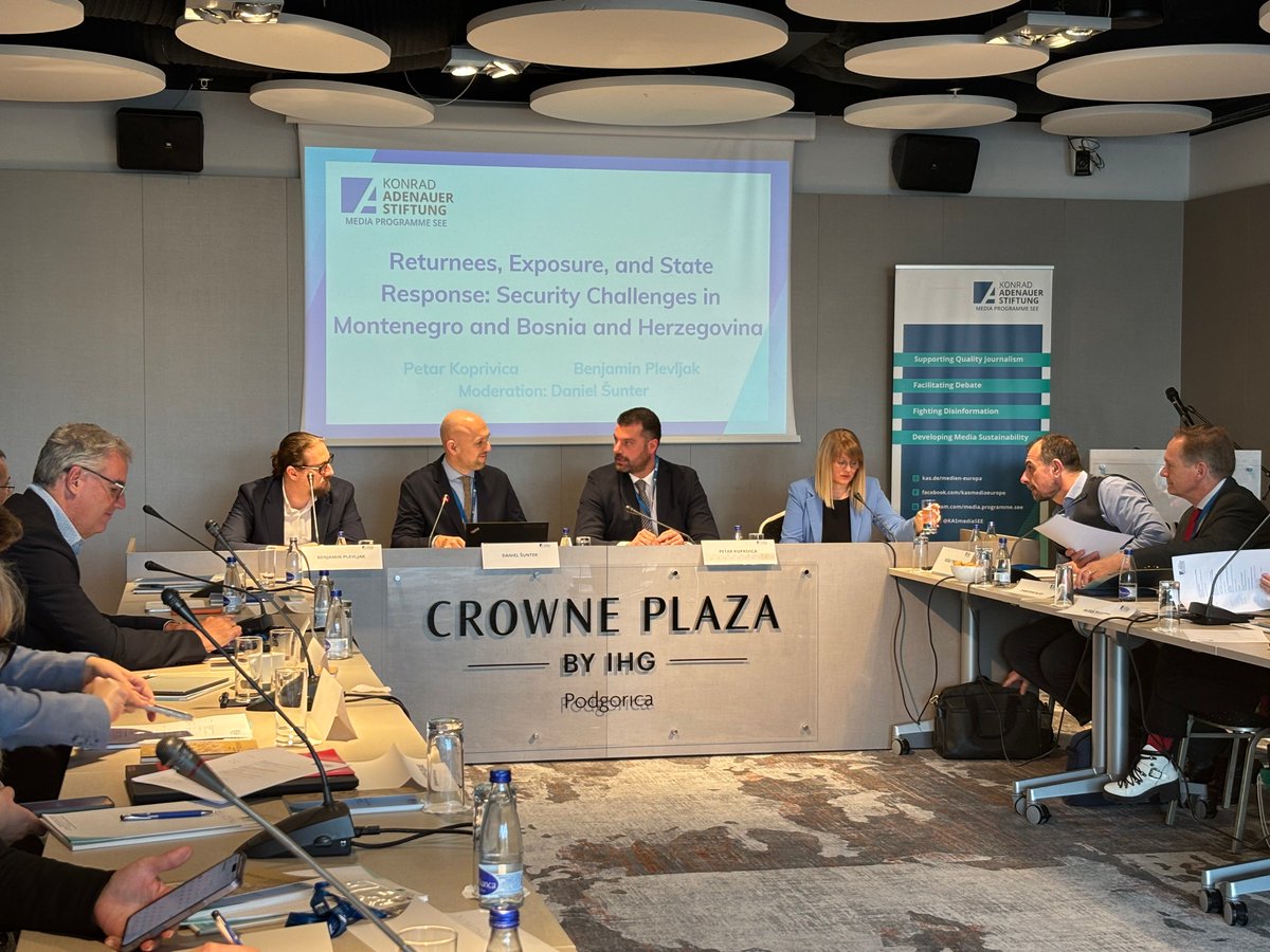 KAS Media SEE tweet media