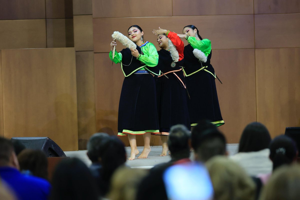 “Loja es Cultura”, un espacio que destacó el arte como motor de integración, expresión y orgullo nacional. Contó con la participación del presidente <a href="/DanielNoboaOk/">Daniel Noboa Azin</a> quien señaló, “todos estamos aquí con un mismo sueño: construir un mejor mañana e impulsar juntos ese Nuevo Ecuador