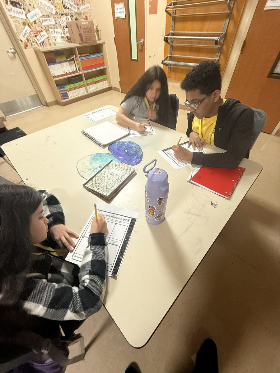 Kevin J. Martínez tweet media