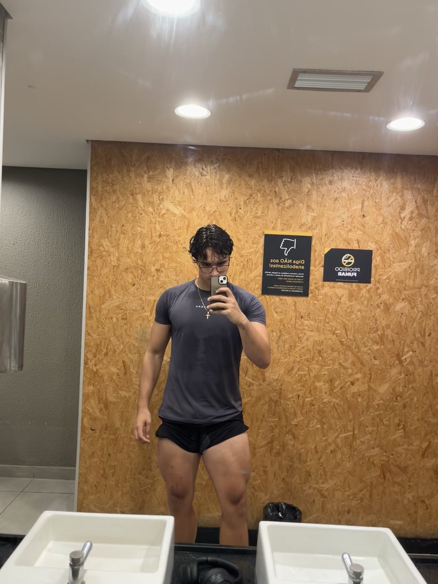 findom_fighter's tweet photo. I want a brain so I can fuck and get all the money now. https://t.co/3KOJVQXiQy