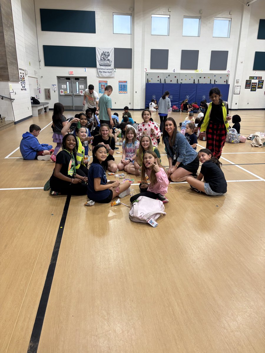 Carmen Herrera tweet media