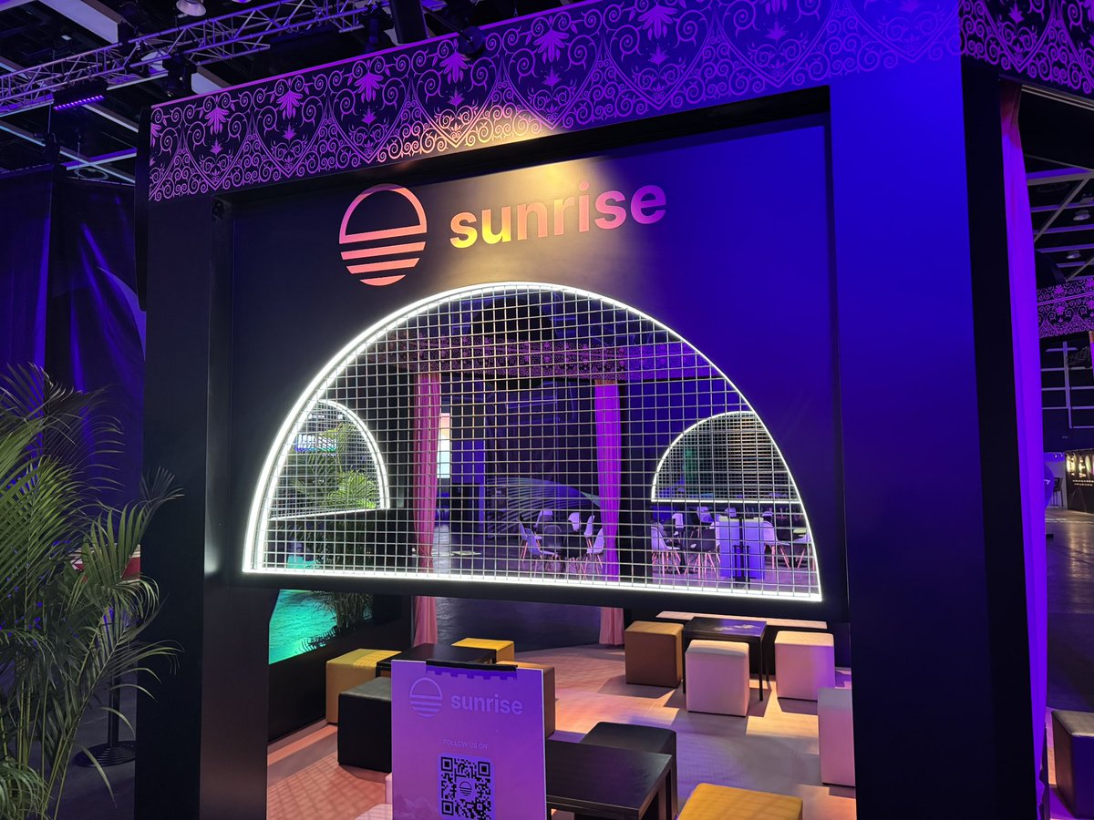 Sunrise tweet media