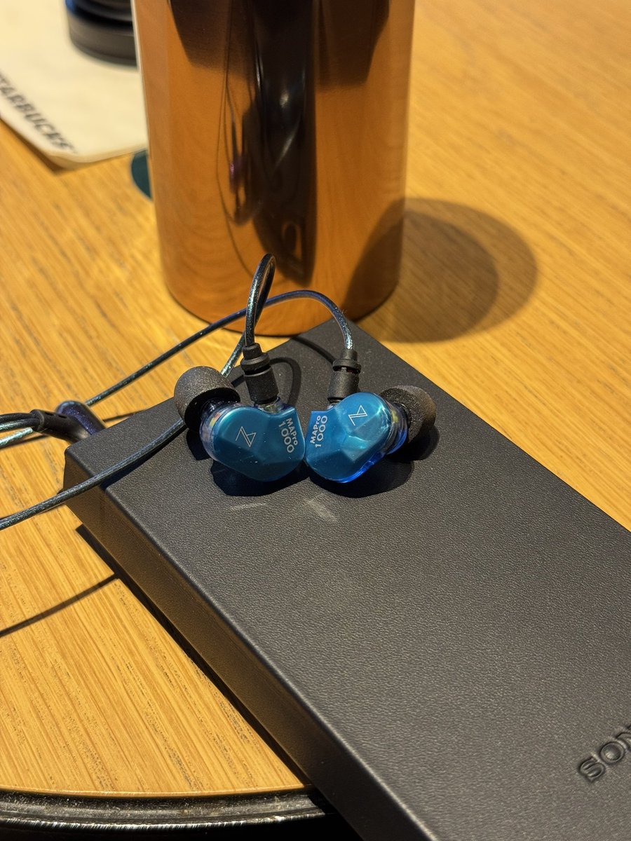 tossy_white's tweet image. スマイルセールでMAPro1000 II導入。標準のイヤピがしっくり来なくて、AZLAにしてもなんか違う感があり、結局はいつものCOMPLYにして落ち着いた感じ。音もだけど装着感が最高‼️
#COMPLY
#Maestraudio