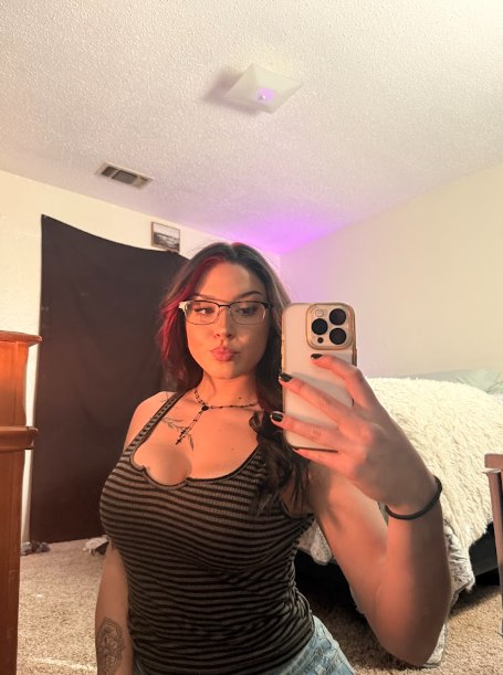 paige bb🍭 tweet media