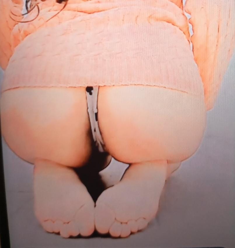 Ferr Petite tweet media