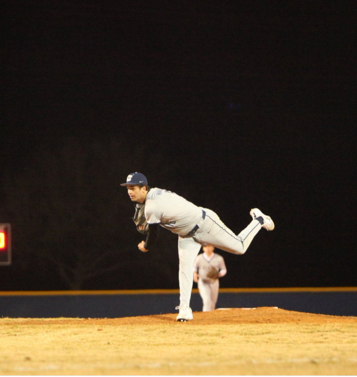 Calvary_BB's tweet image. Warriors win the season opener Monday Night! 

@NotzCooper (W, 4.1 IP, 3 K’s)
@LukeStraw2028 (1.2 IP, 3 K’s)
@kylemuise9 (IP, 2 K’s)

@JaseTraina (3-5, 2 RBI, SB, 3 R)
@BrettGarcy (2-4, 2 R, RBI)