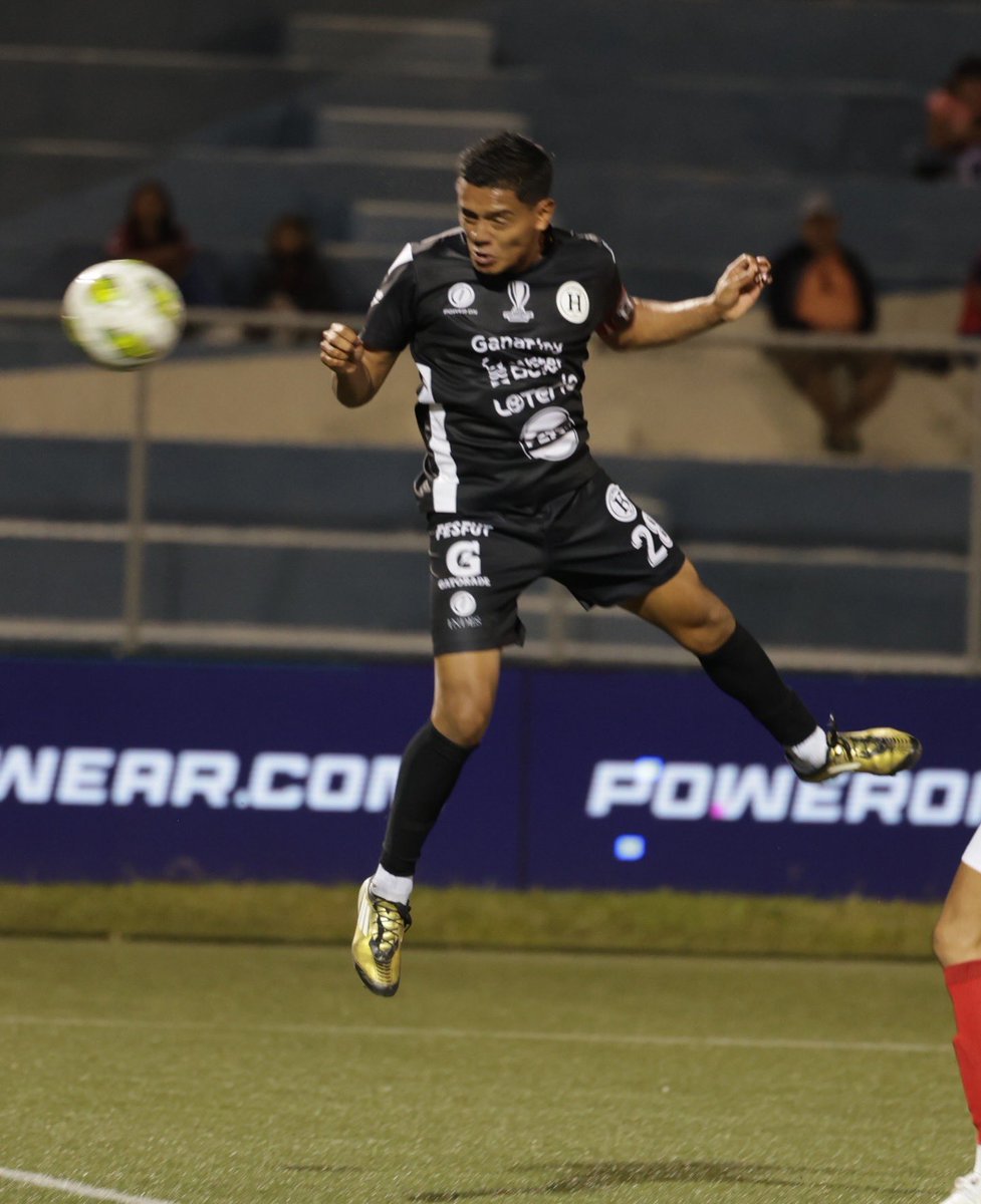 cdhercules_sv's tweet photo. Goooool @chule_posada https://t.co/E9rl3OS1sr