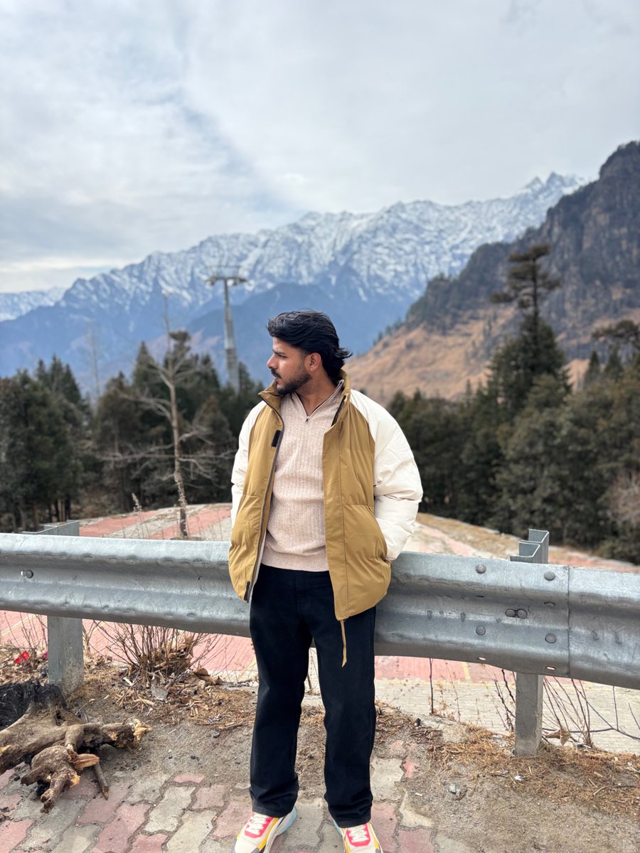 Straight 💀but so gay 💅🌈 tweet media