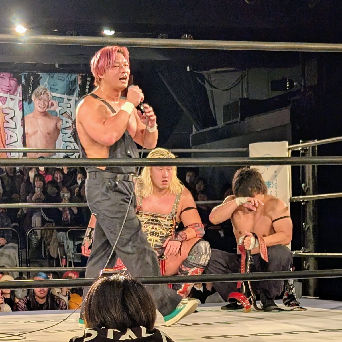 keke920246's tweet photo. 汗拭いてただけだが、KANONくんの独白に涙している様に撮れたww
2026.2.4 新宿FACE
#MAO #KANON_DA_YON
#納谷幸男 #TheApex #StrangeLoveC #ddtpro https://t.co/hfLOKaqoXg