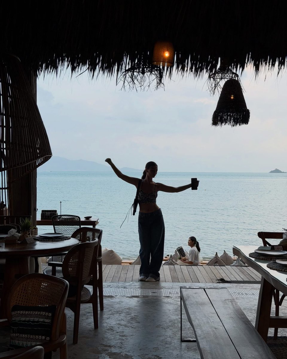 Victoria Justice tweet media