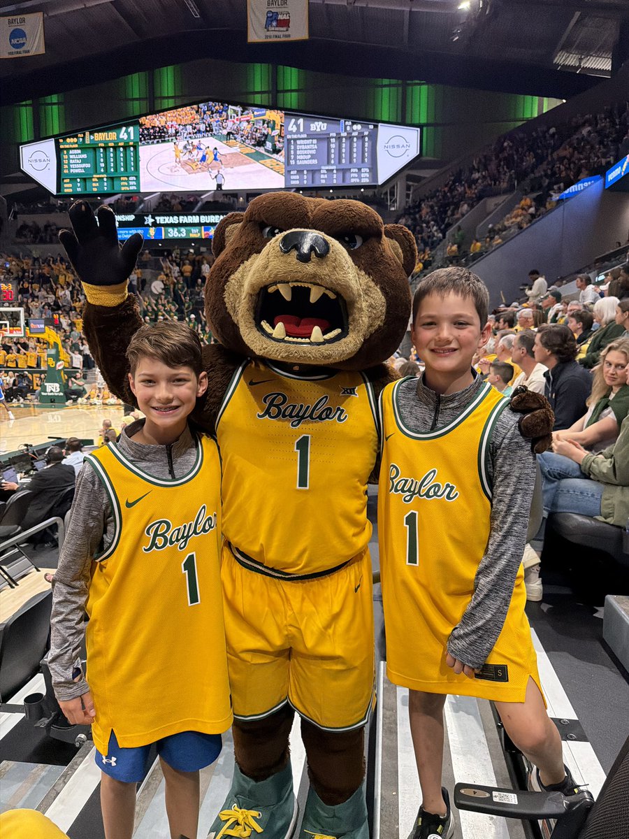 clmorgan802's tweet photo. Happiest of Tuesdays! #SicEm #CultureofJOY https://t.co/mAYAWDuLnN
