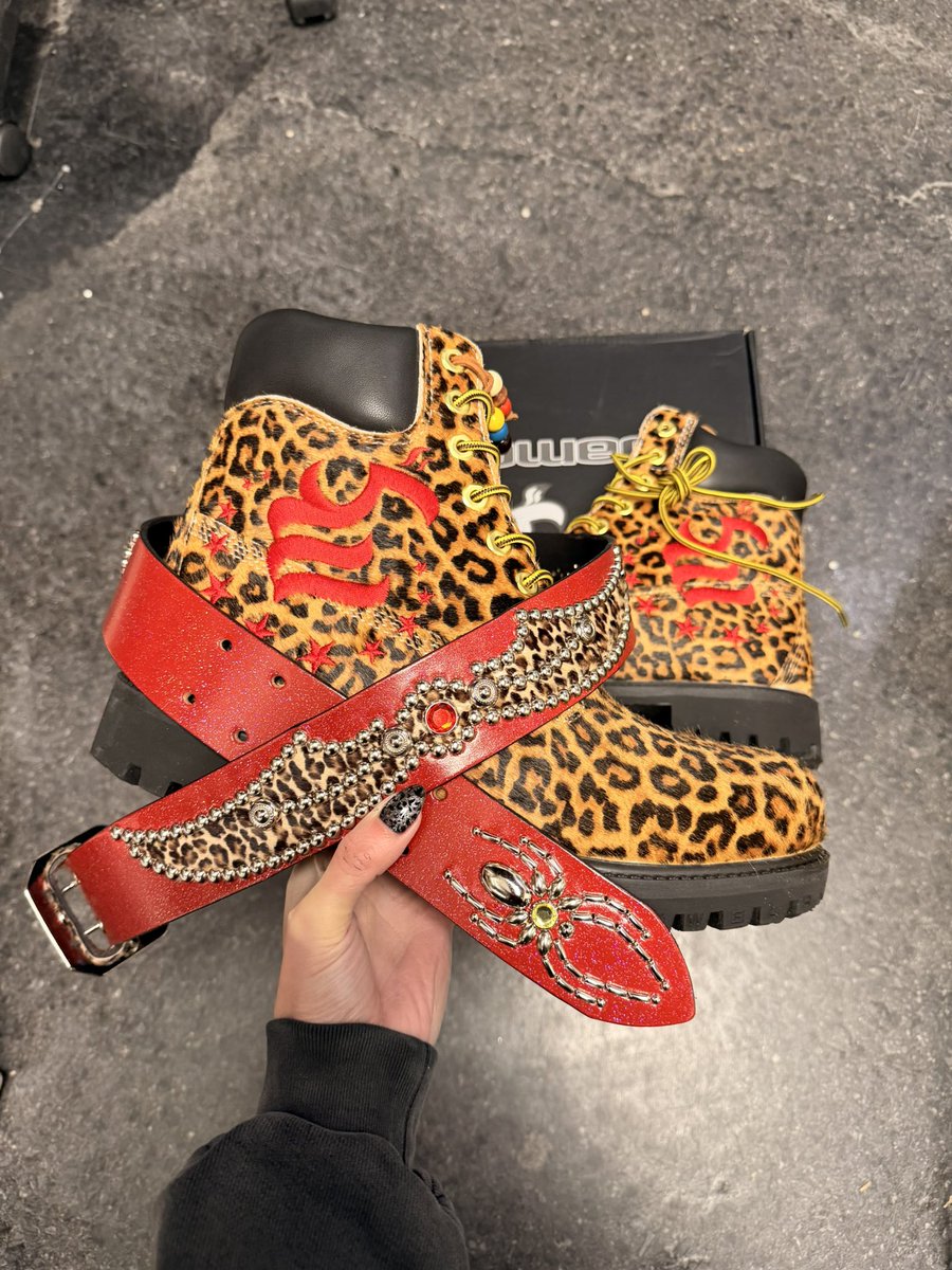 Ian Connor tweet media