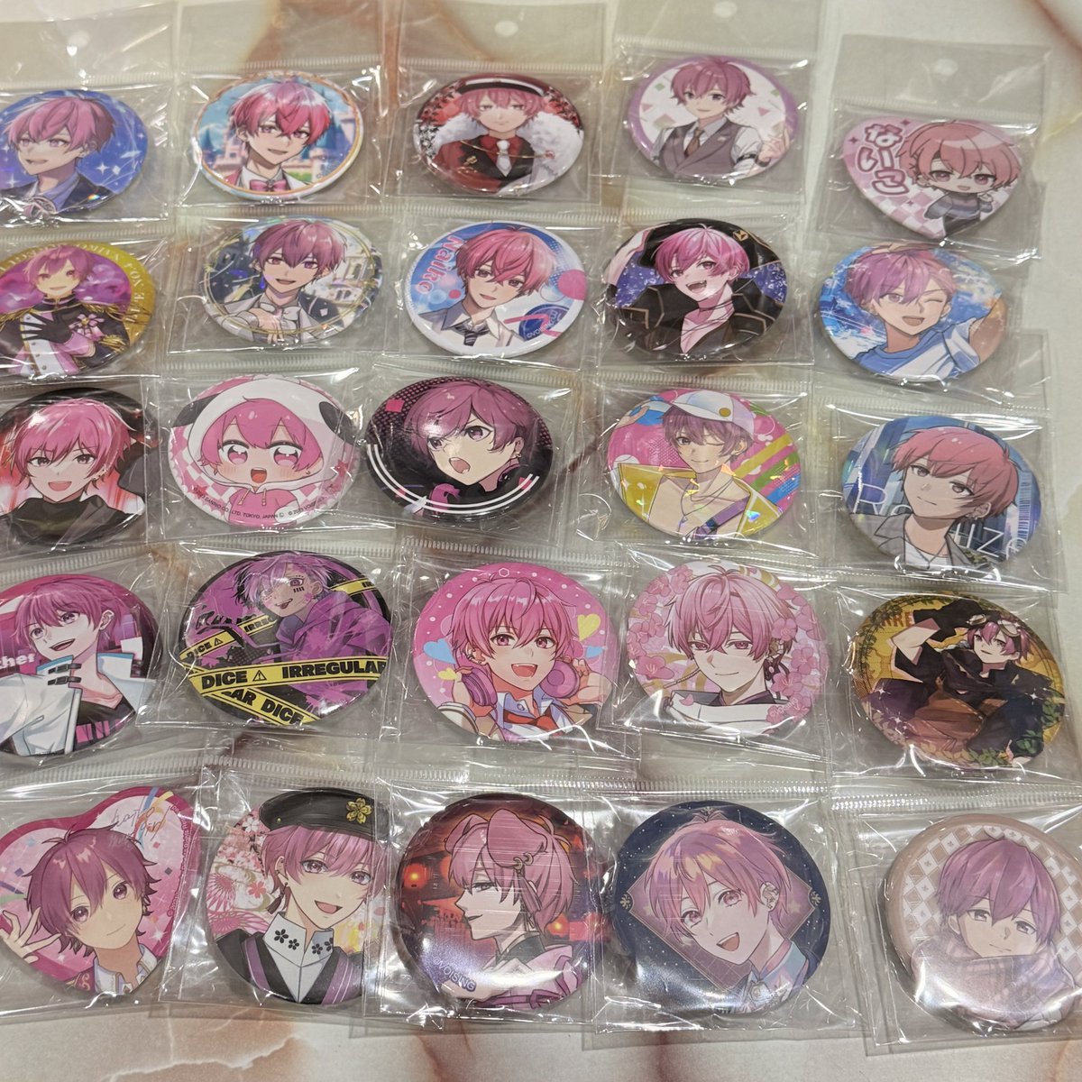 いれいす 缶バッジ ないこ などが入荷してます⭕️ #りうら #hotoke