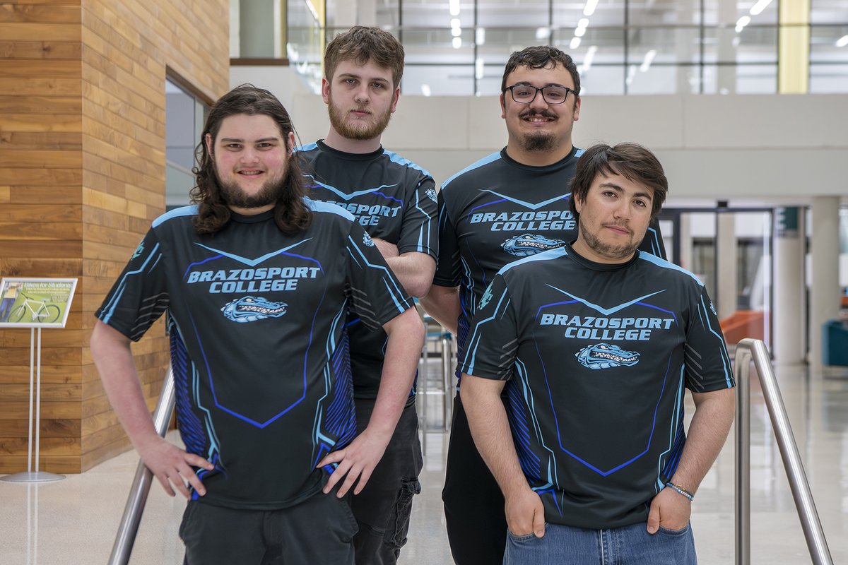 BCgatorEsports's tweet photo. Brazosport College Super Smash Bros Ultimate Team

#njcaaemediaweek #njcaaemediadays #BCgators #bcgatoresports #smashbros #esports https://t.co/QWcZr8GWFv
