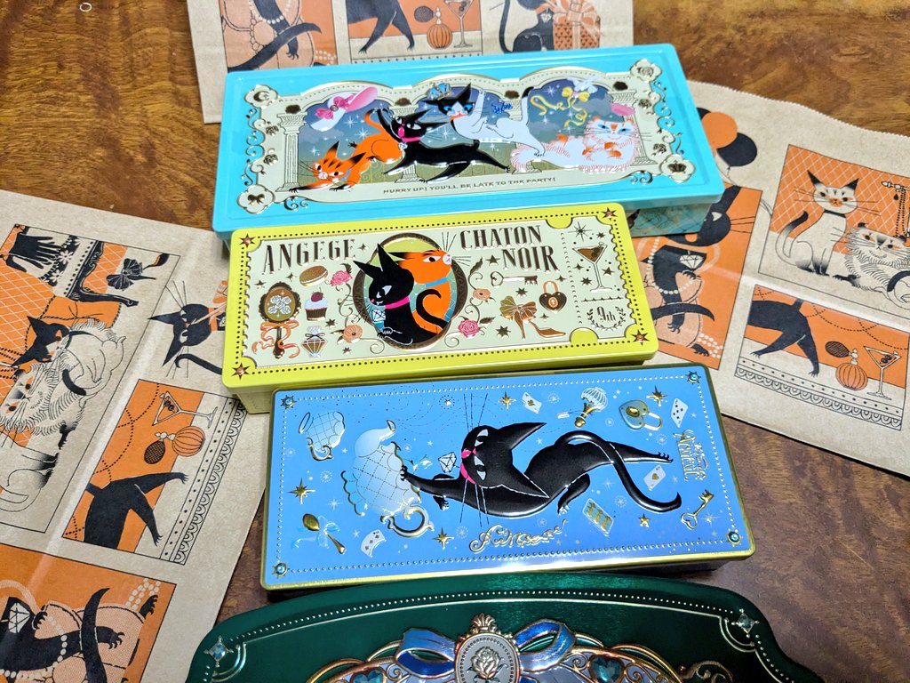 今年もアンジュジュの缶チョコゲットー！！ 外も中も猫まみれてて