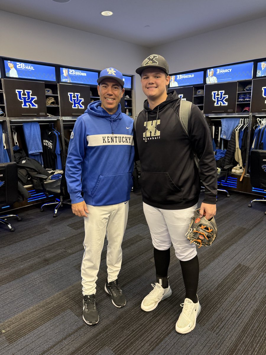 ColemanSmith26's tweet photo. Had a great weekend at @UKBaseball. Thanks for having me. #family #winning #development https://t.co/DXjZLPRRXf