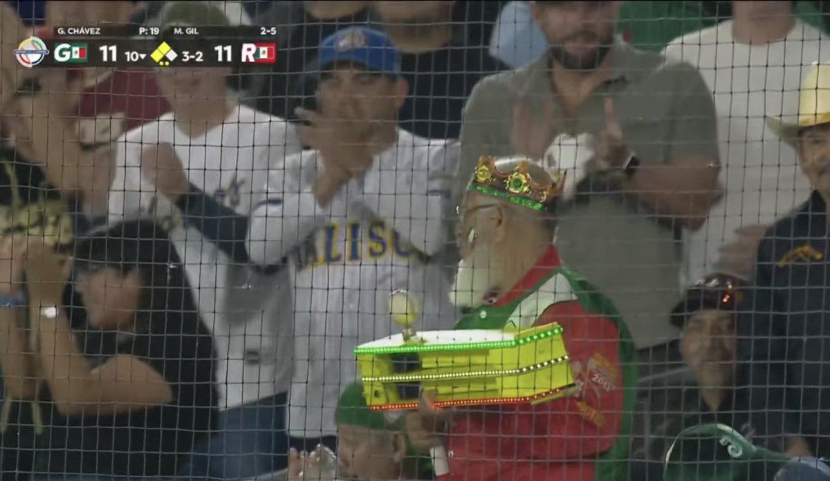 ⚫️ A mi <a href="/juaniker_24/">J.S.</a> alguien se la hizo de pedo por celebrar el hit boricua en el primer partido y estos puñetas se quedaron viendo a la raza festejar el empate a 11.