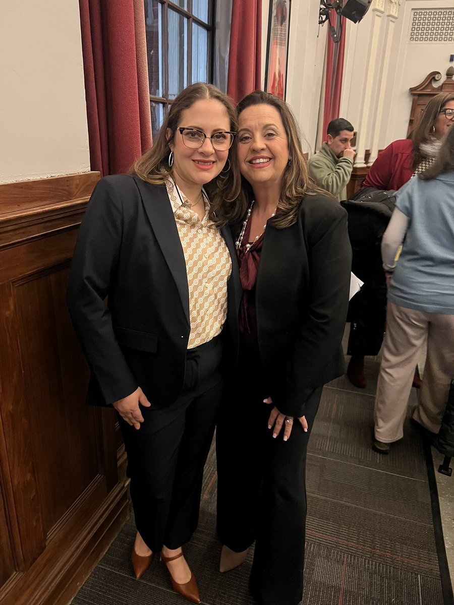 Crystal Hernandez tweet media