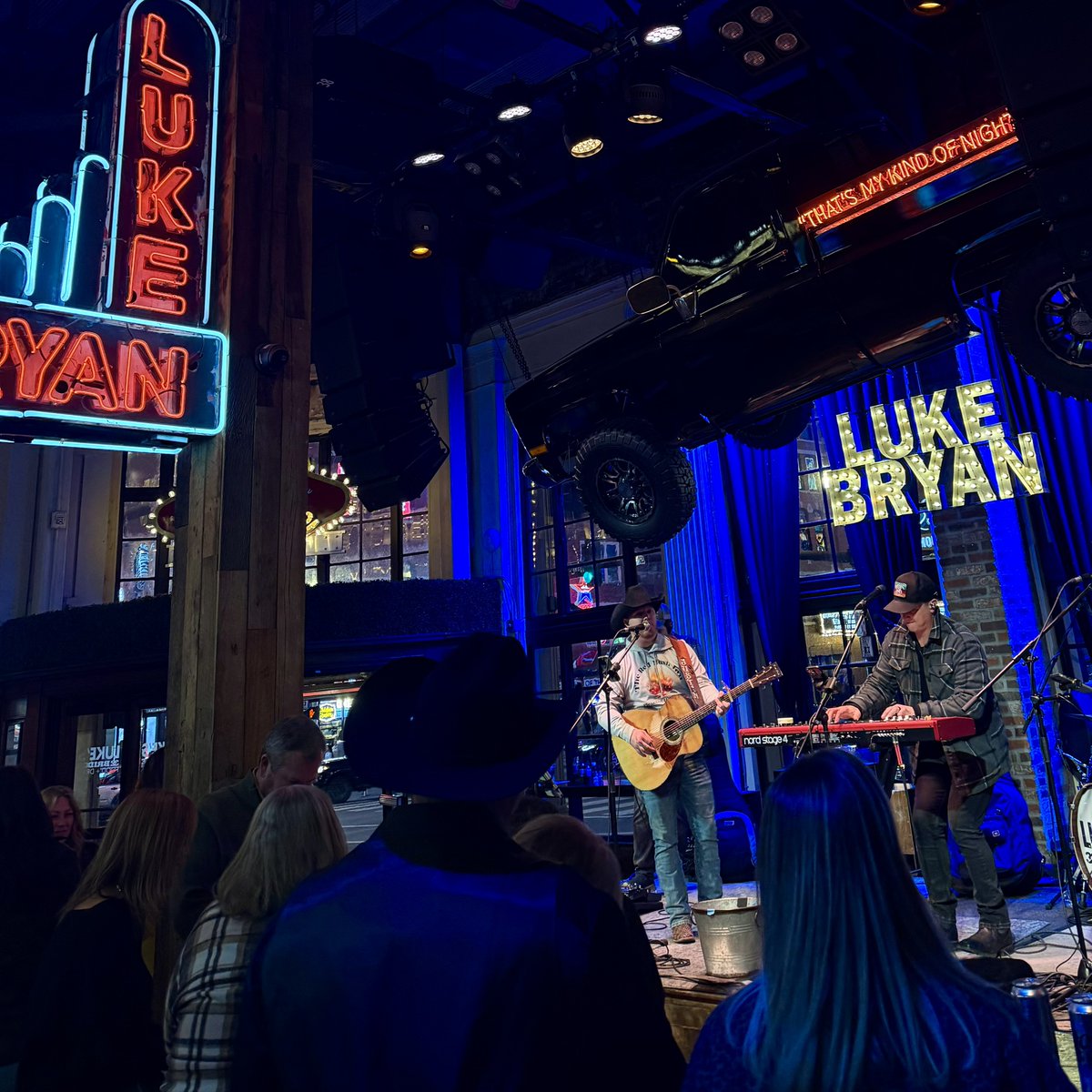 Luke's 32 Bridge tweet media