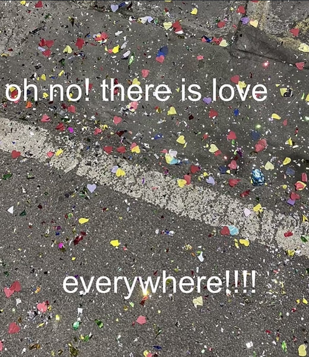 whotfisjovana's tweet image. 